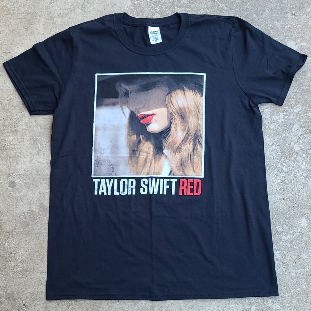 2013 Taylor Swift Tour Shirt Black Medium